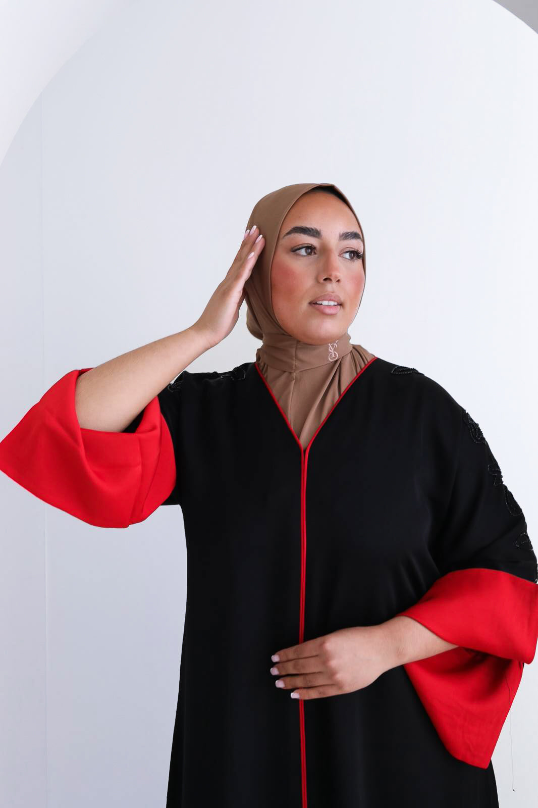 Elegant Handmade Dubai Abaya with Stones BLACK X RED