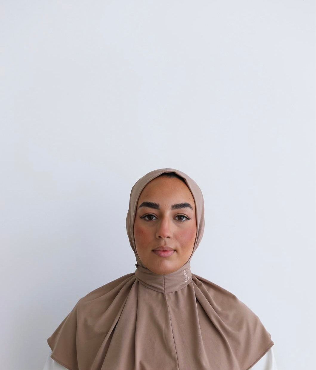 Signature Hijab – Truffle