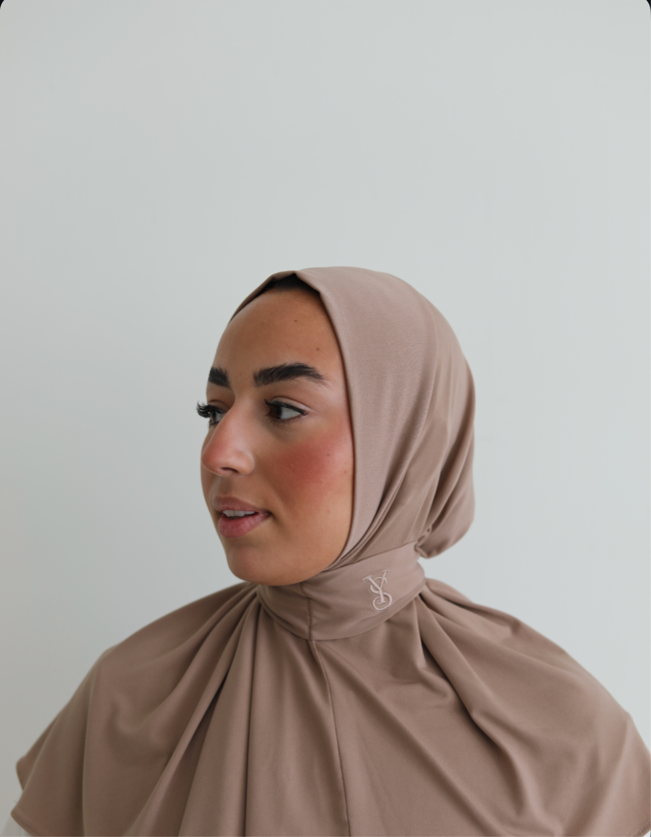 Signature Hijab – Truffle