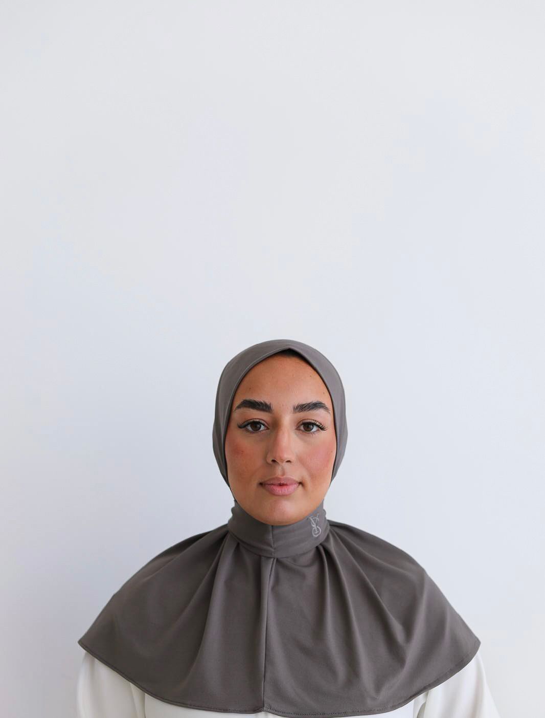 Signature Hijab – Ash